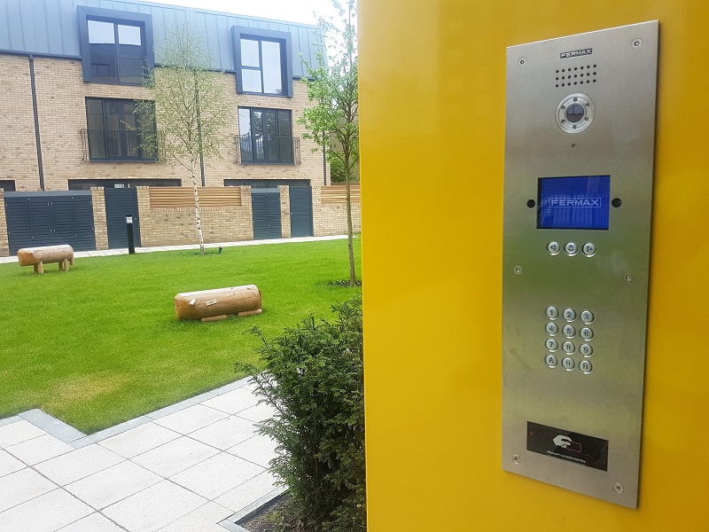 La tecnología DUOX de Fermax instalada en el principal proyecto residencial del sur de Londres